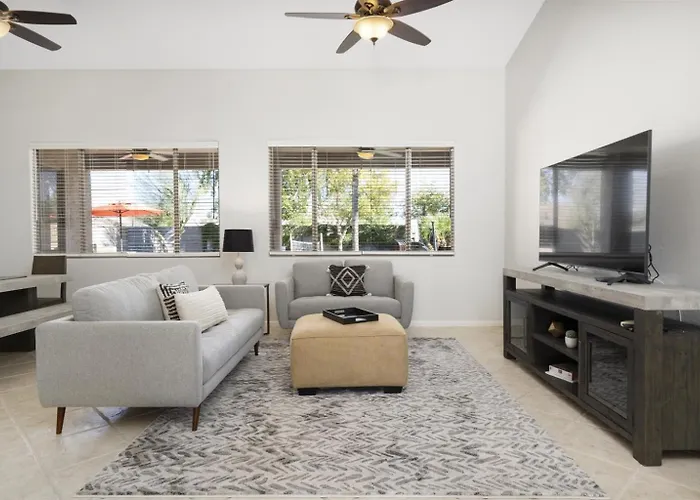 Backyard Of Dreams W Heated Pool! Holiday home