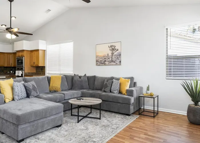 Holiday home Backyard Of Dreams W Heated Pool! Gilbert