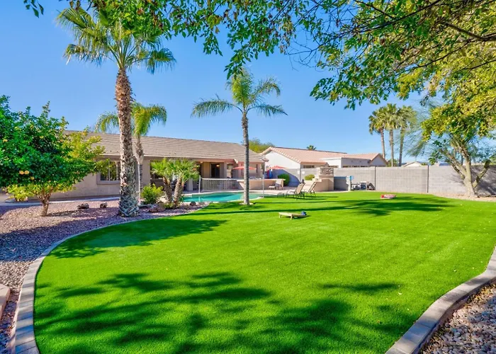 Backyard Of Dreams W Heated Pool!